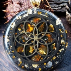 Orgonit, Horovo oko, Orgonite, Orgone, orgonitový šperk, orgonitový přívěšek, strom života, orgonitový, posvátná geometrie, Tyrkys, květina života, čakry, energie, orgonite, semeno života, jantar